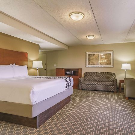 Hotel La Quinta By Wyndham Cleveland Airport West North Olmsted Exteriér fotografie