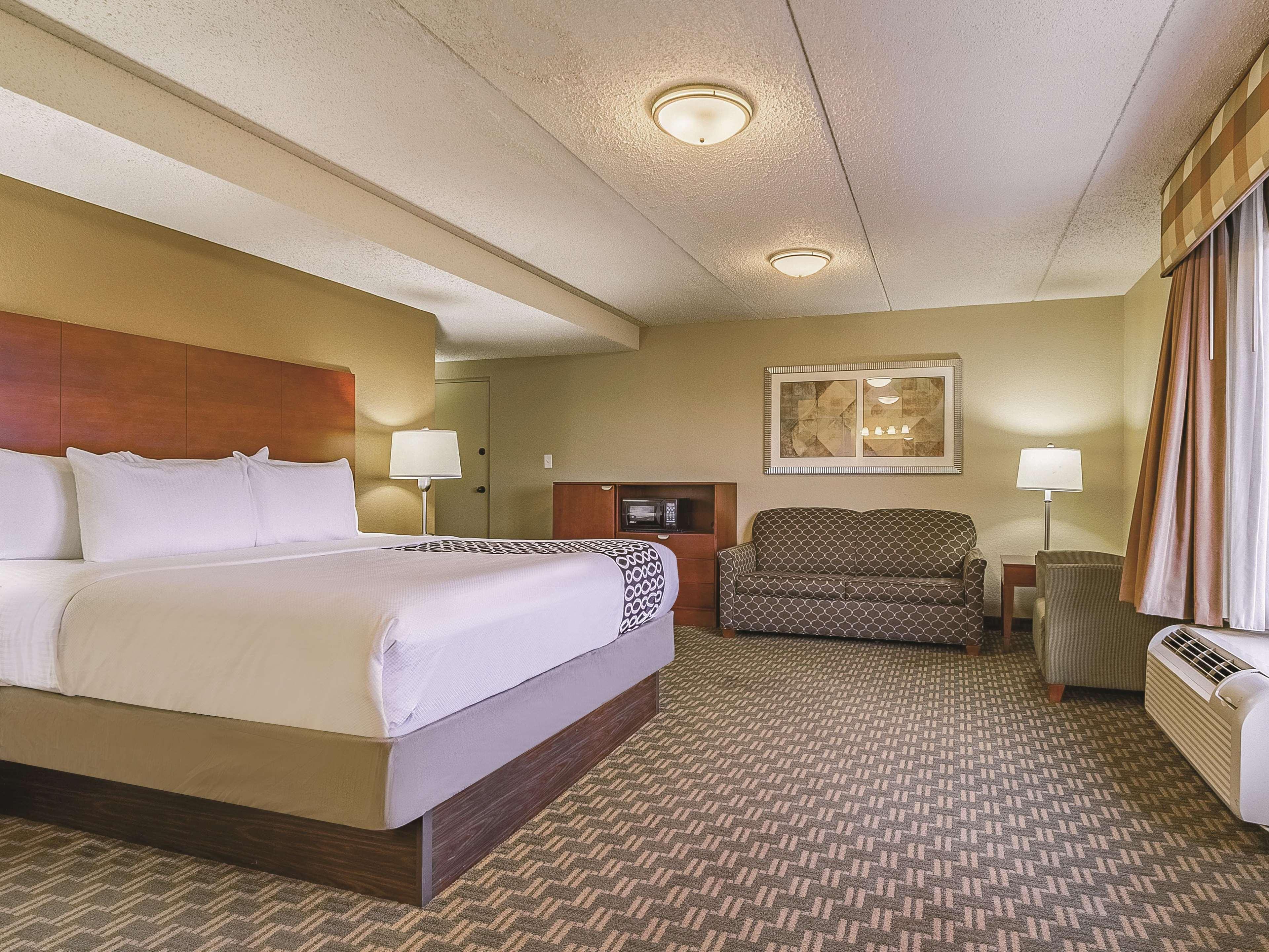 Hotel La Quinta By Wyndham Cleveland Airport West North Olmsted Exteriér fotografie
