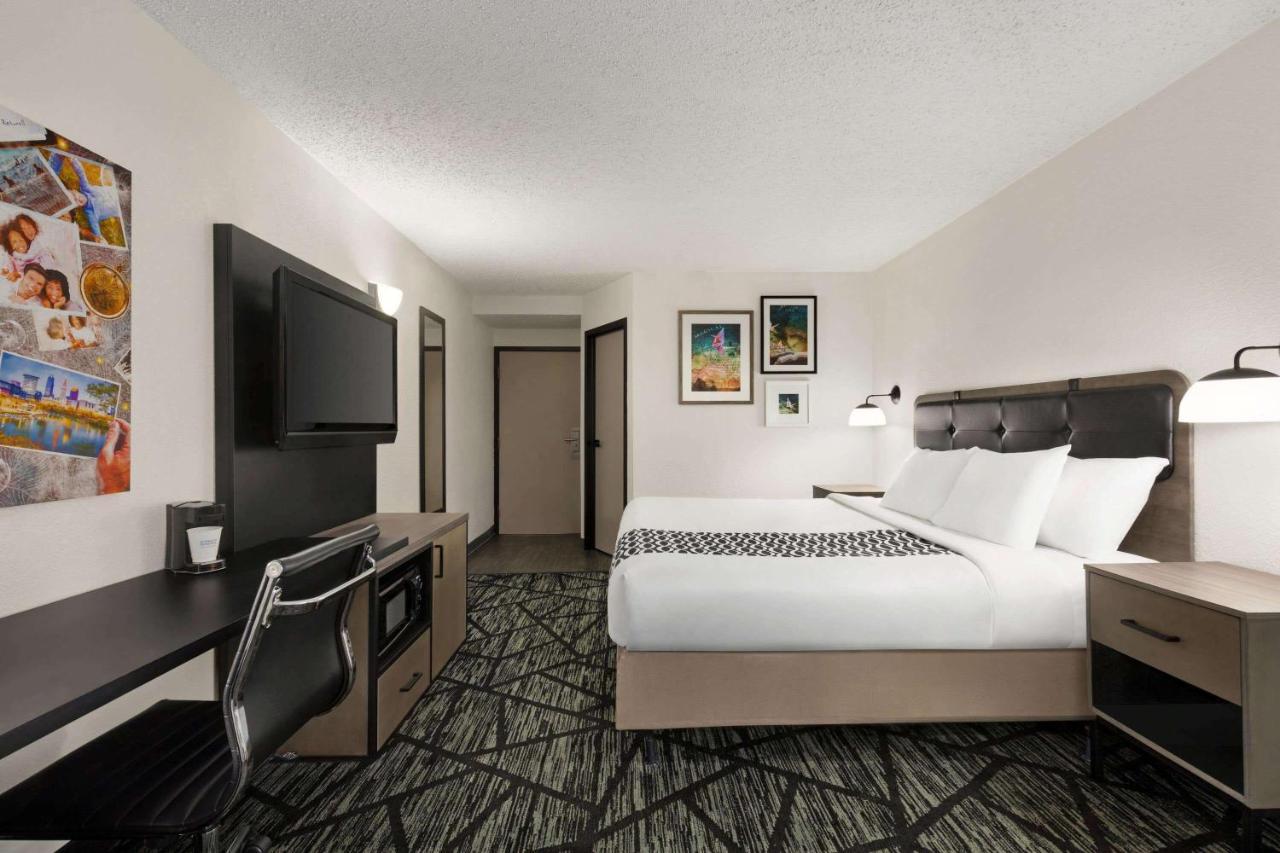 Hotel La Quinta By Wyndham Cleveland Airport West North Olmsted Exteriér fotografie